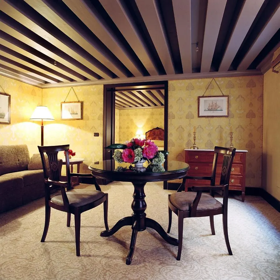 Residenza Grunwald Hotel Venice 4*,